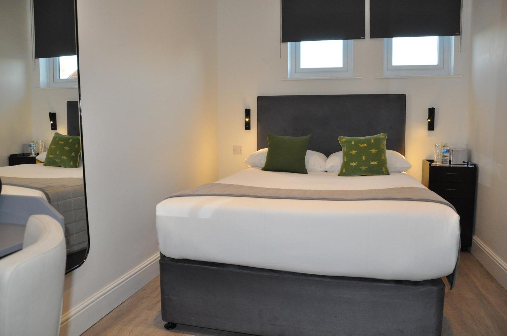 Hotel Nap Inn Barnet Eksteriør bilde