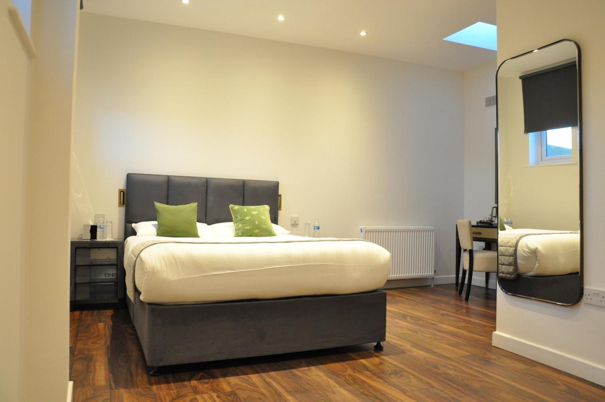 Hotel Nap Inn Barnet Eksteriør bilde